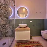 Benaco Hause 3 Apartment *