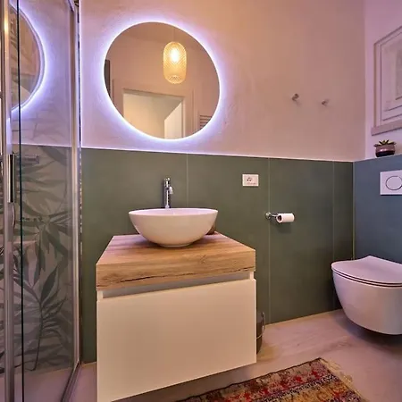 Benaco Hause 3 *